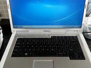 Dell Inspiron mini 1011 (2GB Ram, 1.6ghz intel atom) NO HARD DRIVE INCLUDED