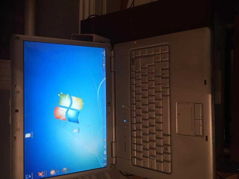 Dell Laptop  Inspiron 1520