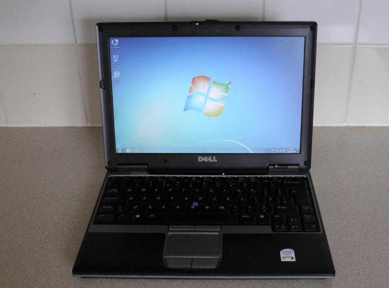 Dell Latitude D420 Notebook W7 2.5GB Ram Wifi