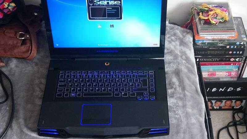 Dell m15x alienware laptop