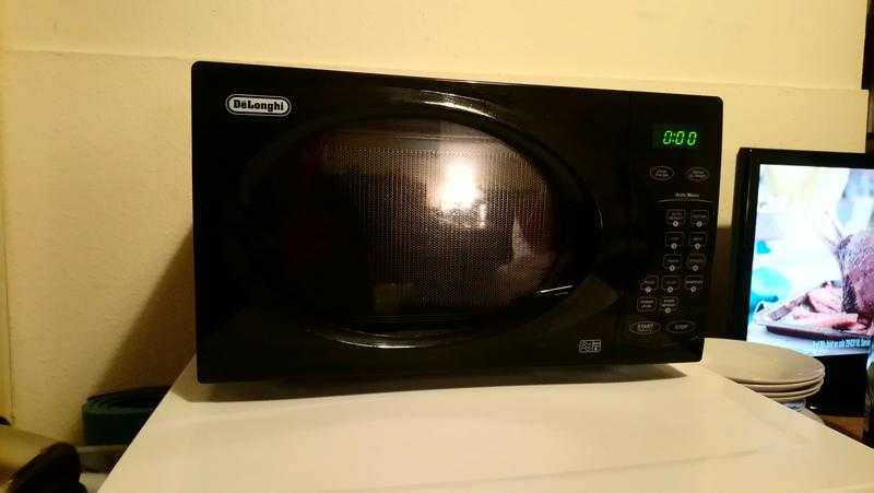 Delonghi Best Selling Black Microwave Oven