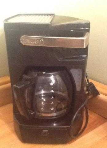 Delonghi Coffee machine - good working order