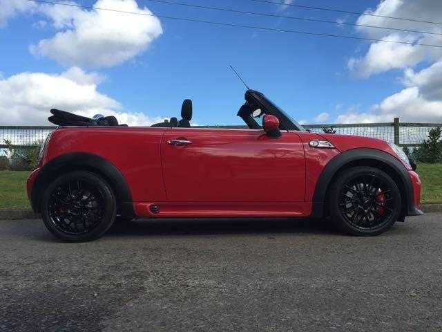 DEPOSIT TAKEN  2011  61 MINI JOHN COOPER WORKS with HIGH SPEC