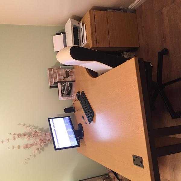 Desk 1600 Radial with Chair and under desk pedestal 90
