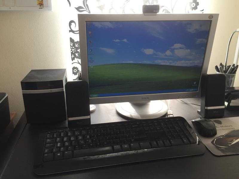 Desktop PC 2.6 GHZ Dual Core, 19quot Monitor, Extras