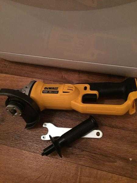 Dewalt DCG412N 18v XR li-ion Angle Grinder 125mm Body Only