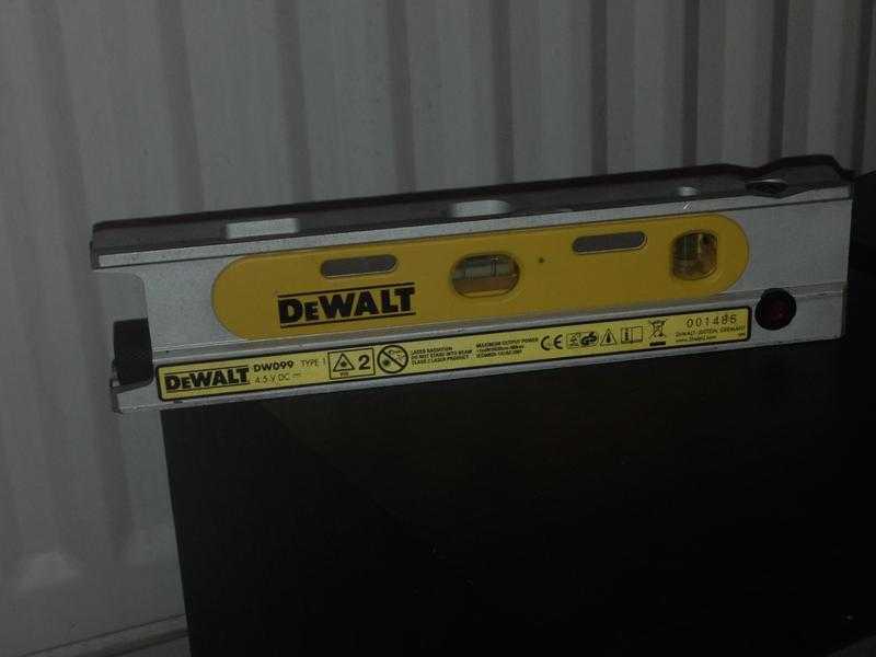 DEWALT DW099 heavy-duty 3 beam laser spirt level