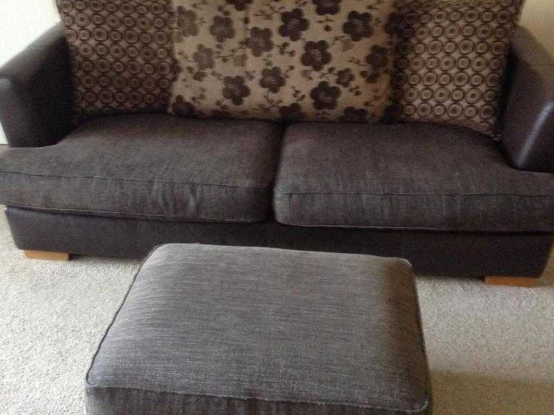 DFS Brown Zest 3,2 seater amp footstool