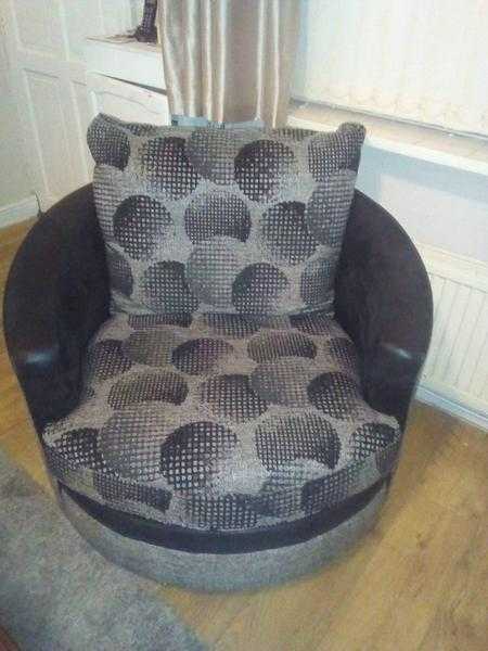 DFS SWIVEL CUDDLE CHAIR