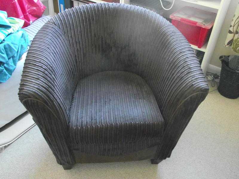 DFS TUB CHAIR