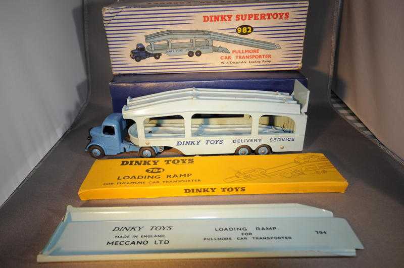 Diecast Vintage Meccano Dinky Supertoys Early Model Car Transporter 982 with Ramp 794.Original Boxes