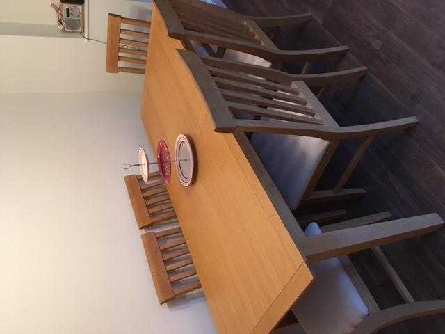 Dining Room Table amp Chairs - Light oak