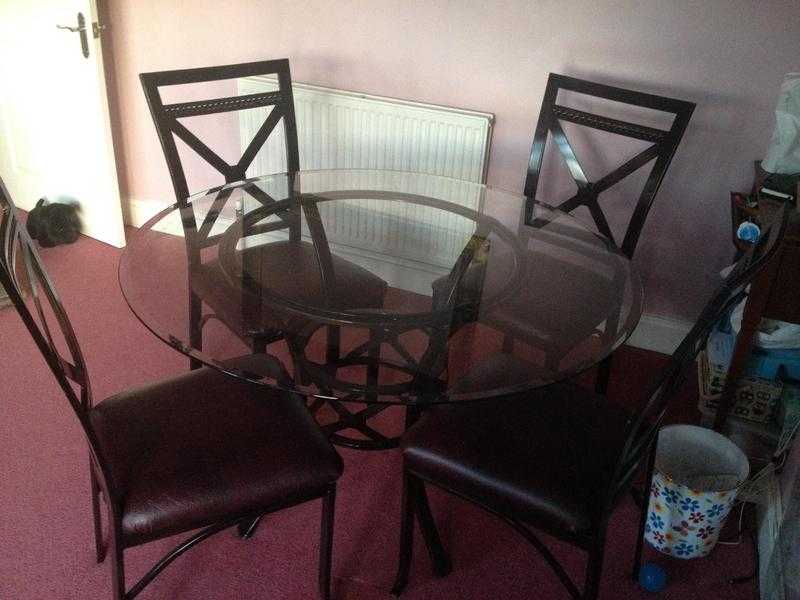 Dining table 4 Chairs wrought iron glass top