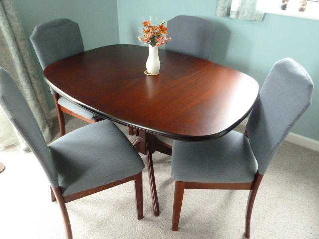 Dining Table amp 4 Chairs Mahogany