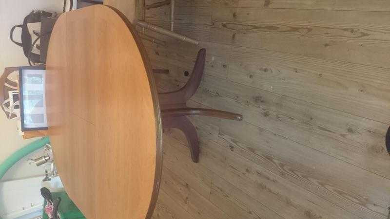 Dining table and chairs solid teak (ono)