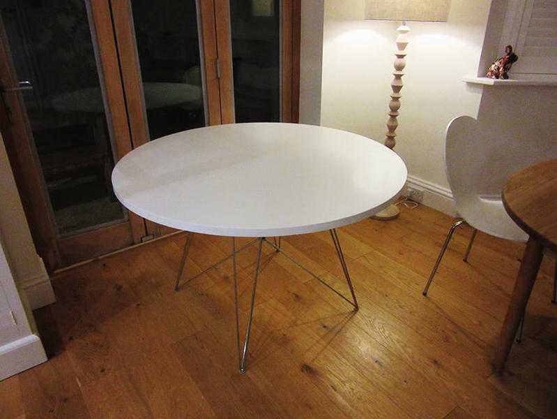 Dining Table by Magis Tavolo XZ3 H74cm x D120cm