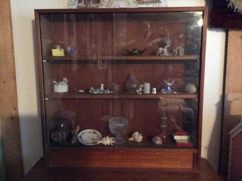 Display cabinet