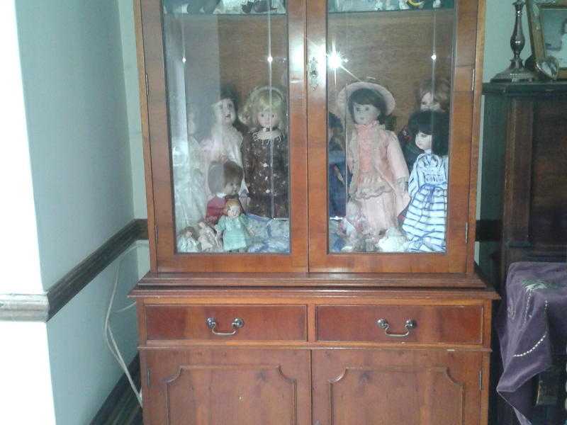 Display Cabinet