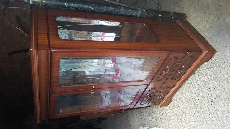 Display cabinet