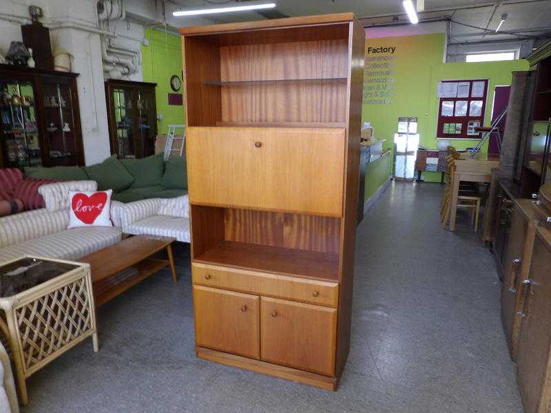 Display cabinet with shelves amp cupboard - Local Delivery Now ONLY 19