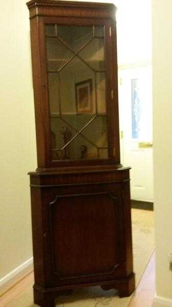 Display Corner Cabinet