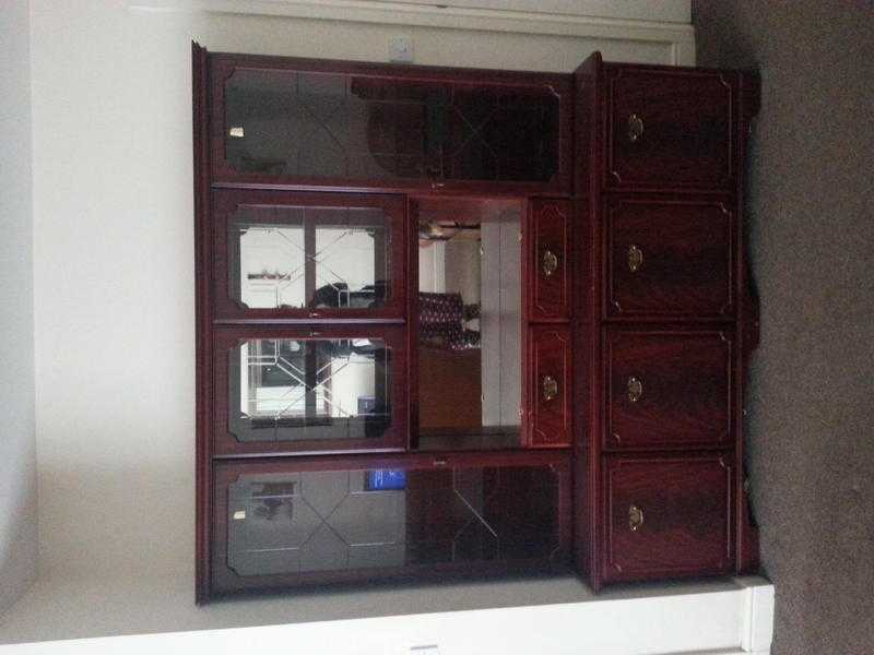 Display wall unit