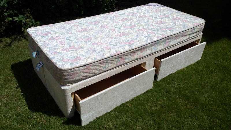 Divan single bed with drawers