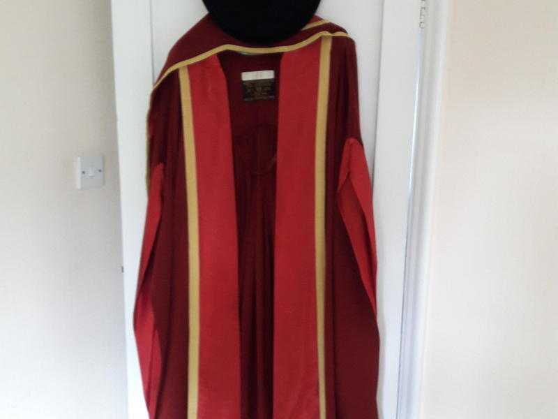 Doctorate Academic robes, London University