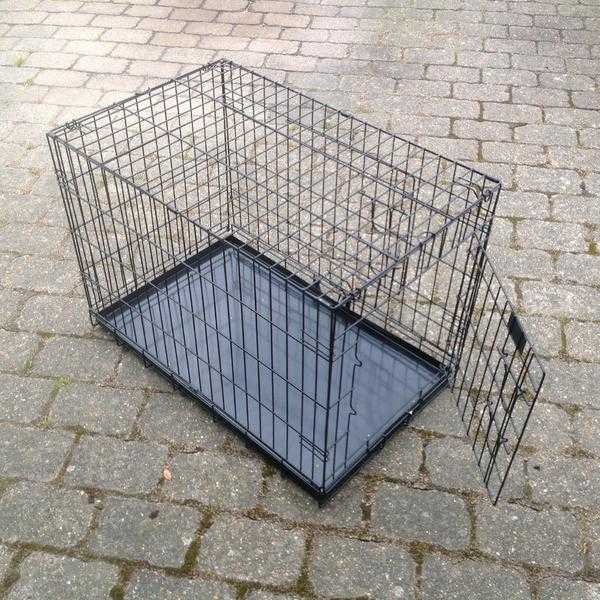 DOG CRATE.  Medium