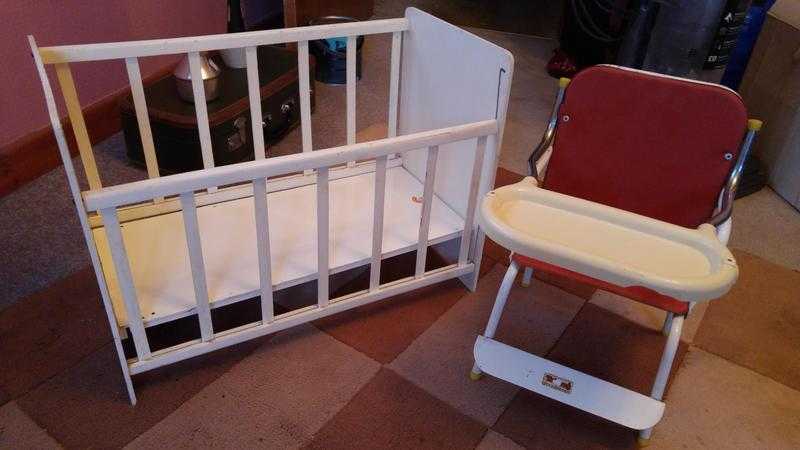 Dolls Dropside cot and high chair.