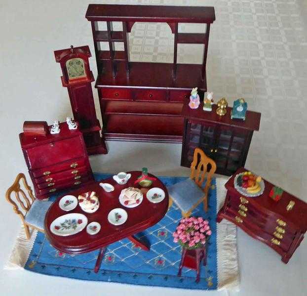 Dolls House furniture 112th scale