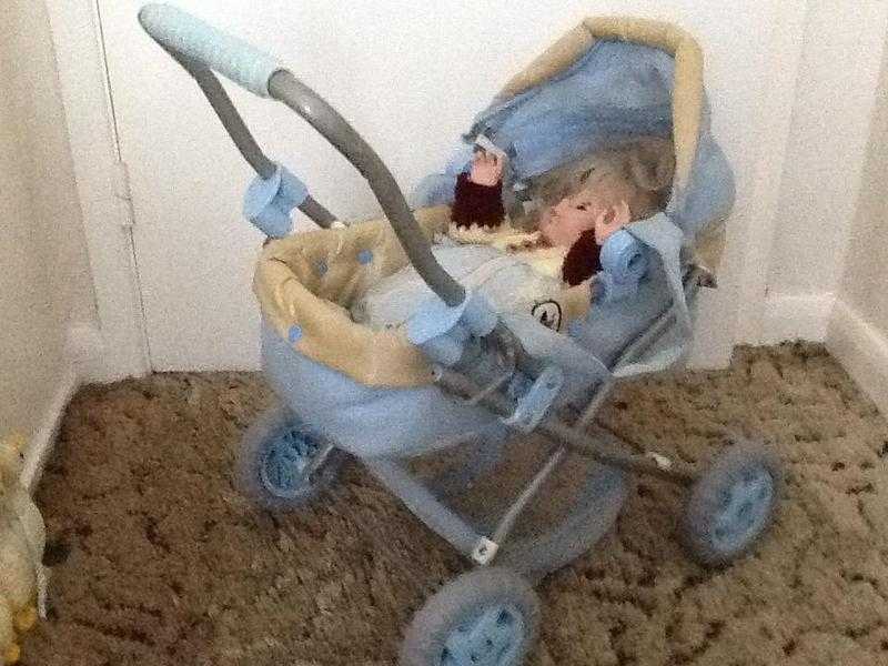 Dolls Pram