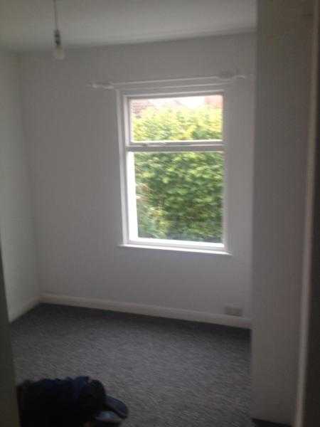 Double and single room to rent in edgware