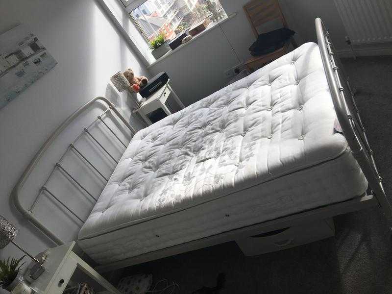 Double bed and mattress almost brand new hardly used