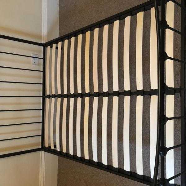 Double bed frame