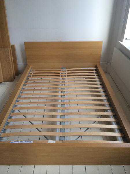 Double bed frame king size, easily assembled