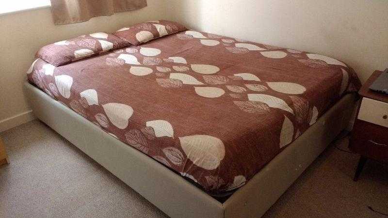 Double bed king size