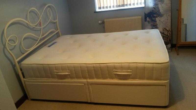 DOUBLE BED WITH HEADBOARD .. 4 DRAWER DIVAN