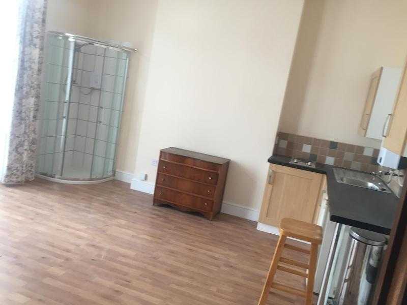 Double Bedroom for rent in Eastbourne