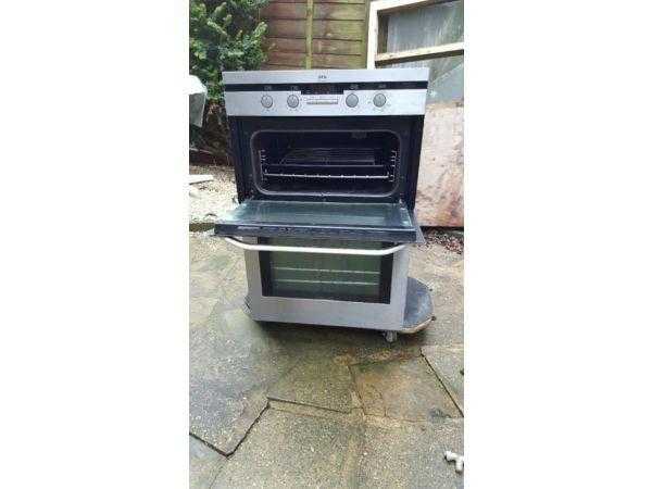 Double built in AEG electric oven good condition. Size 600w x 890w.