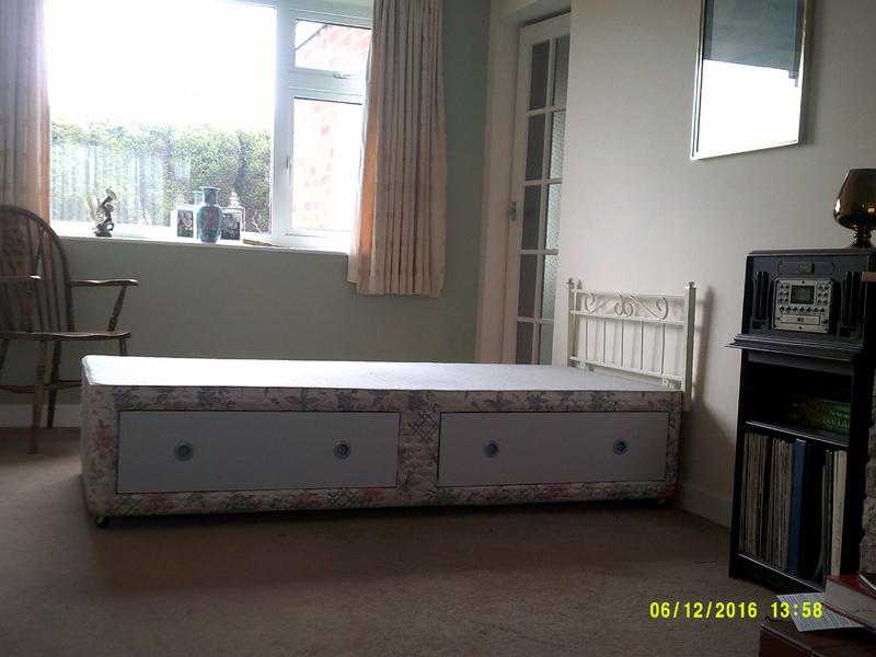 double drawer,r,single divan base