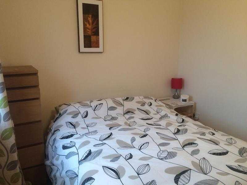 Double room available now