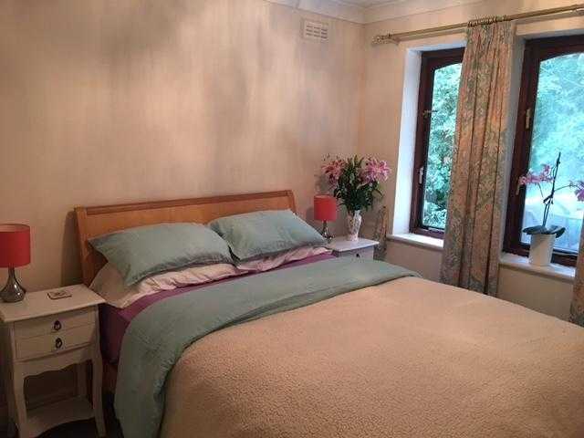 Double room for rent East Horsley ( KT24 6QX )- 175 pw- Deposit - 750.00 Available 24 Jul 2017