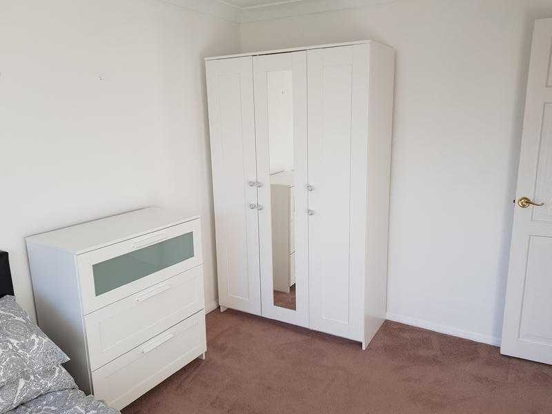 Double room for rent Yateley