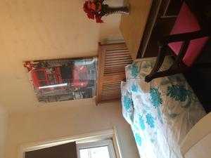 Double room for single working person to rent in Kettering