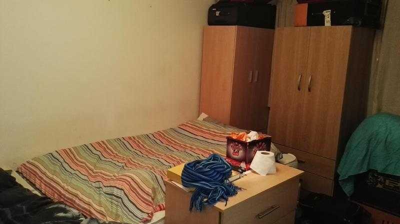 Double Room in a flat, Wyllen Close (Bethnal Green)