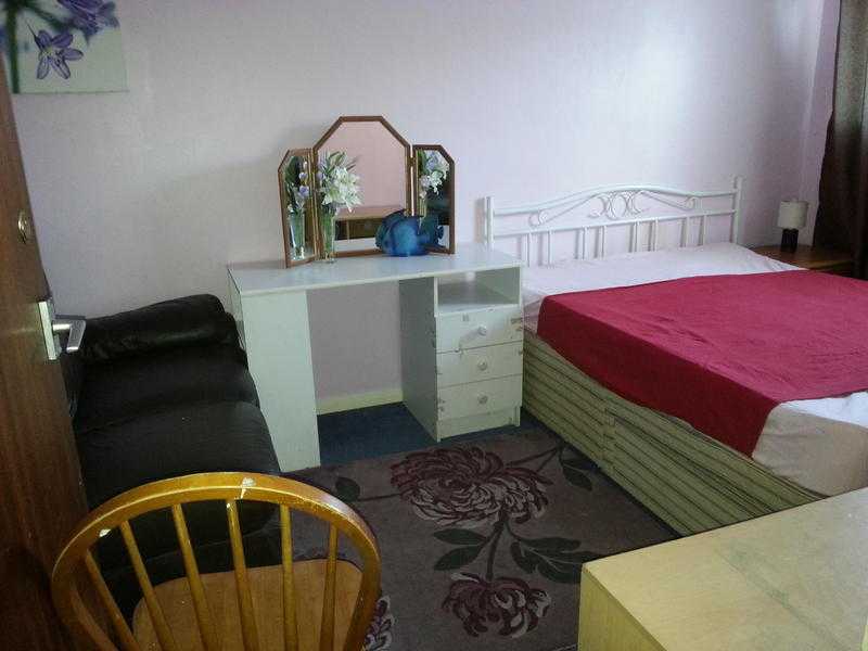 Double room in Crawley