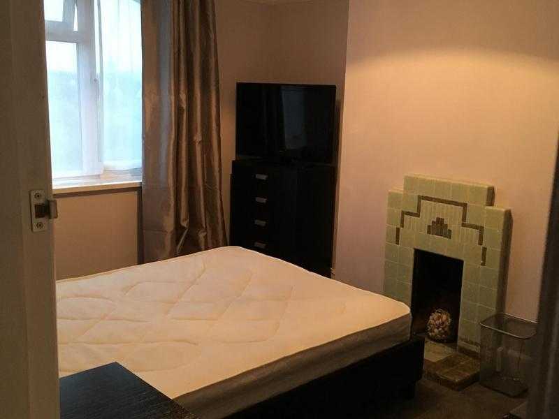 Double room to rent