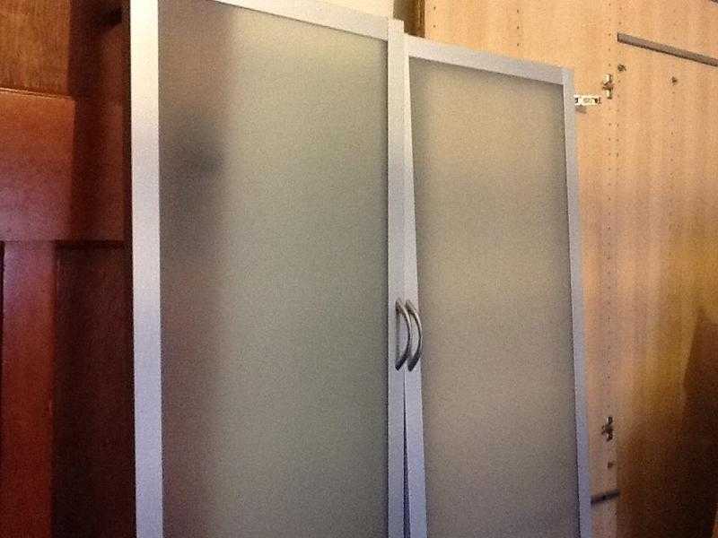 DOUBLE WARDROBE WITH FROSTED GLASS DOORS