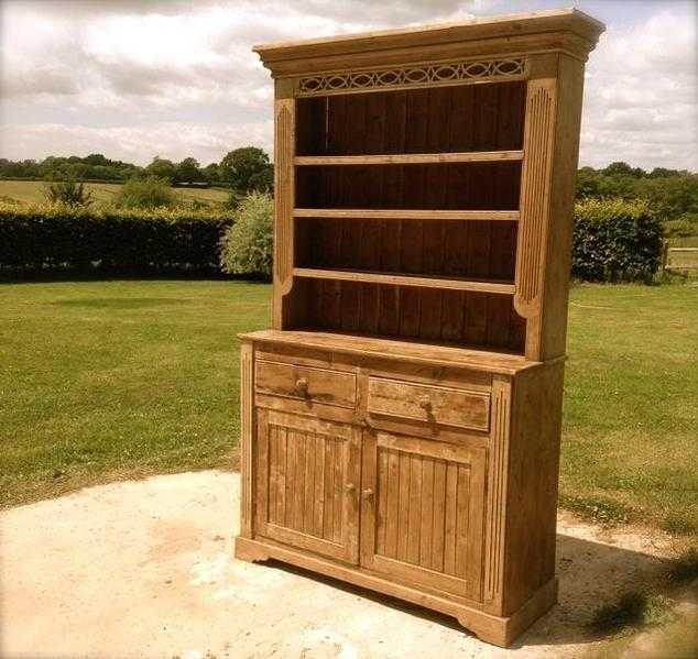 Dresser, old Irish.